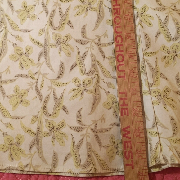 2/$20 Gap Cotton Summer Skirt with Tulip Hem 16 - Picture 3 of 5